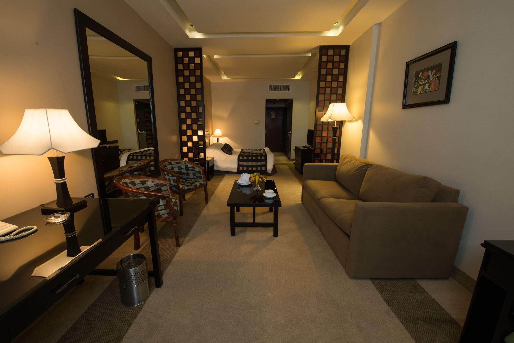 Century Park Hotel Амман Экстерьер фото