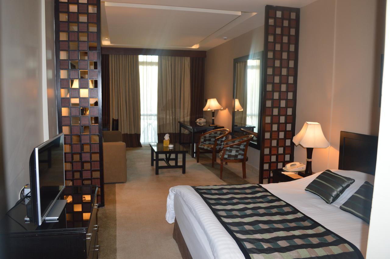 Century Park Hotel Амман Номер фото